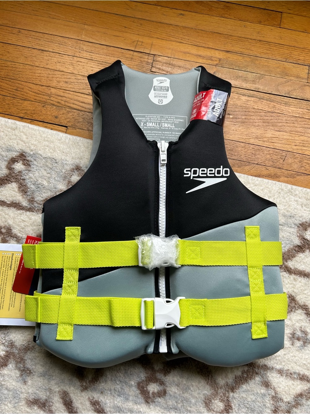 Speedo Adult Life Jacket Vest Black/Lime Green